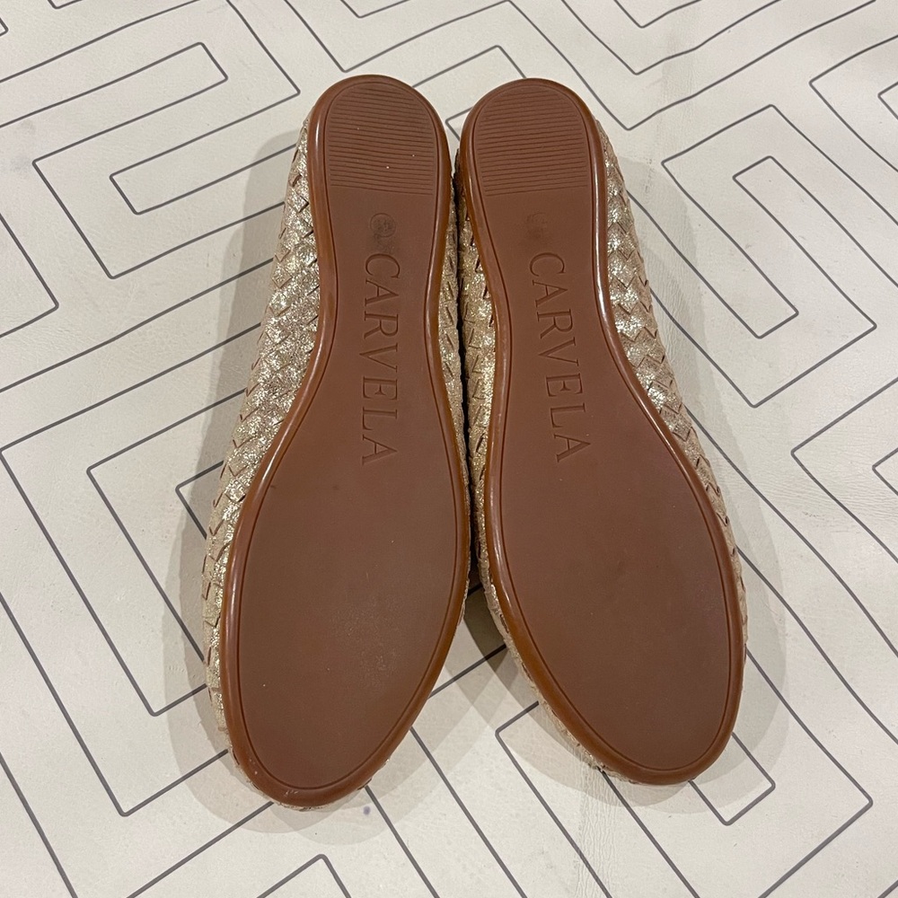 Carvela Gold Woven Leather Flats - Picture 10 of 12